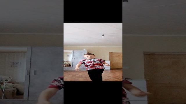 1000011401.mp4 смотреть онлайн