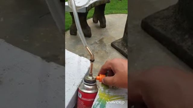 How to refill the butane gas canister. Camping trick. смотреть онлайн