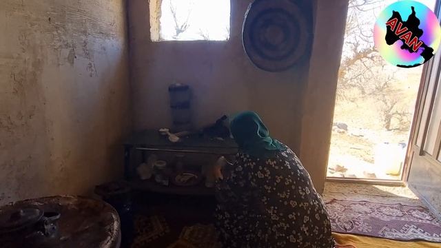 Father's kindness to his mother and giving him a gift смотреть онлайн