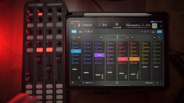 Используй Ipad как полноценный диджейский пульт. Приложение Djay pro