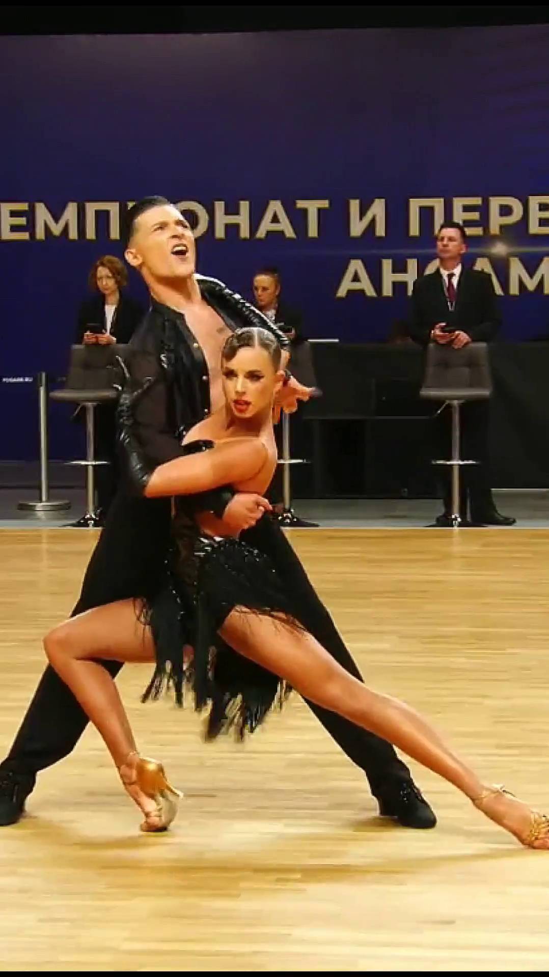 Бальные танцы. Чемпионат России 2024 смотреть онлайн