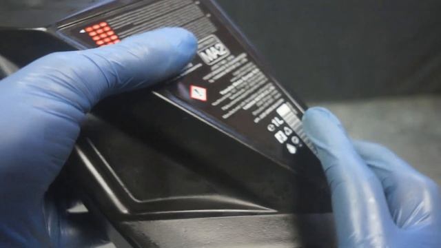 Yamalube 4T 10W40 Fully Synthetic Jak Wygląda Oryginalny Olej Silnikowy?