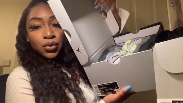 GIVEAWAY! Unboxing Video: Jordan IV ‘95 Neon’ Review смотреть онлайн