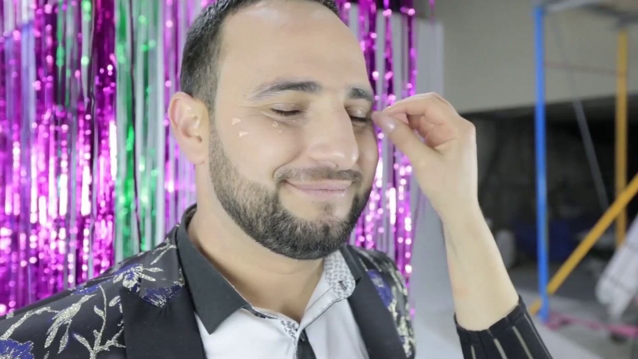 Ara Sahakyan-shnorhavor ergi tesaholovaki nkarahanumnery(Bakstage) смотреть онлайн