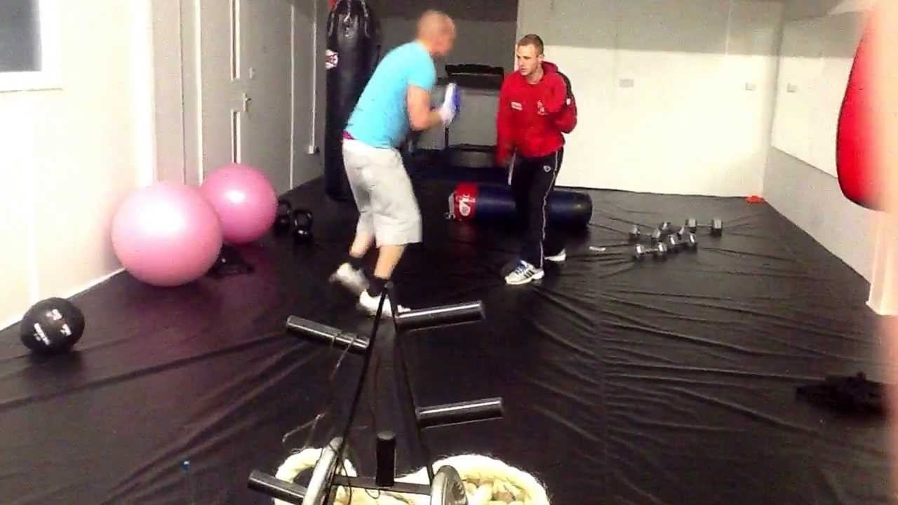Pad work @MCR fitness private PT studio смотреть онлайн