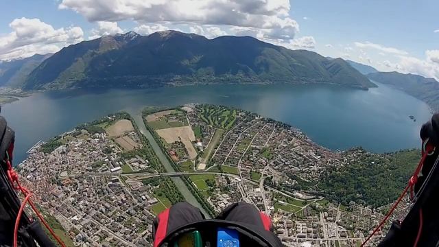 Flying from Cardada (CH) смотреть онлайн