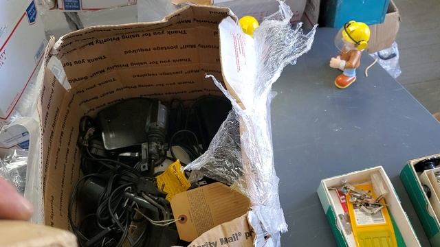 Look what I found! Most exciting box opening all year! New old stock! смотреть онлайн