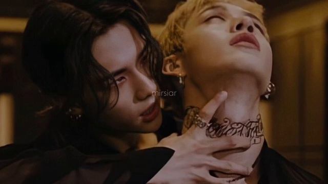 STRAY KIDS - Red Lights (перевод) | mirsiar смотреть онлайн