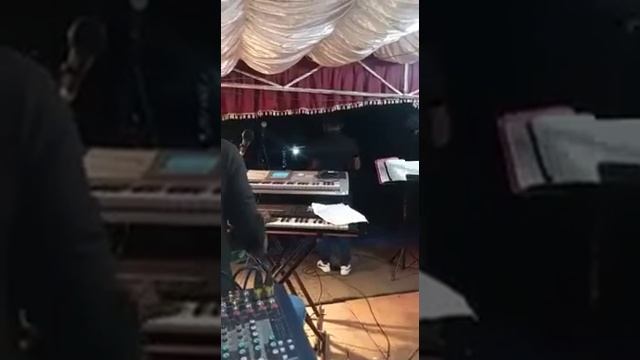 my playing bess guitar (sanda eliya gala yana )&thejan one смотреть онлайн
