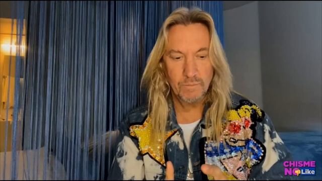 EXCLUSIVA! ELIZABETH GUTIÉRREZ INTERCAMBIÓ CARICIAS CON OTRA MUJER FAMOSA LOCUTORA DE MIAMI смотреть онлайн