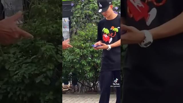 el gomezo: broma en la calle 🤣🥲🥲😅😅😅😅😅😅😅😁😁😁😁😏😏 смотреть онлайн