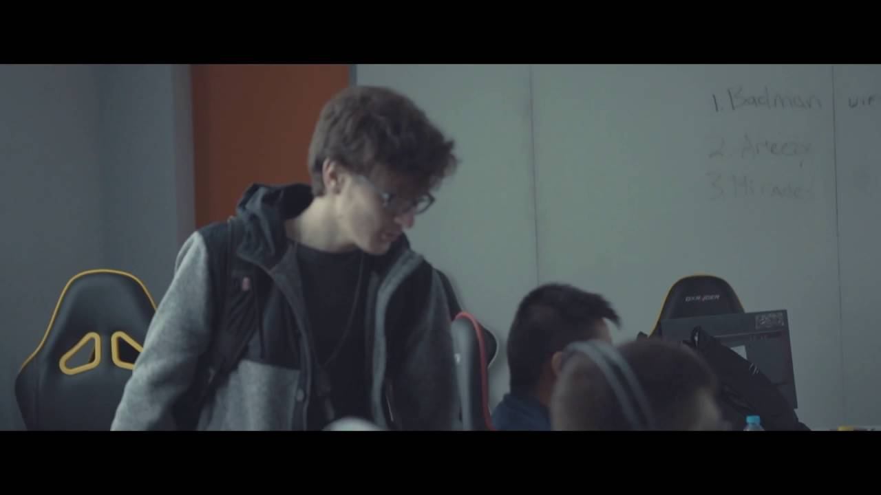 Dota 2: OG training at Shanghai video (Includes Miracle- interview) смотреть онлайн