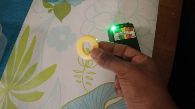 EMF Meter Ki Sachai | Testing EMF Meter | Can It Detect Ghosts? смотреть онлайн