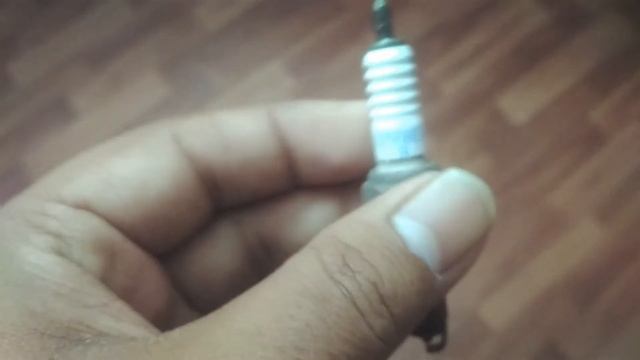 NGK IRIDIUM CPR8EAIX-9 SPARKPLUG| UNBOXING | REPLACE | BENEFIT | HONDA HORNET 160R |RideoVlogy