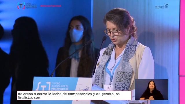 Reconocimiento a SupercodeGirl en su lucha contra la brecha digital de género смотреть онлайн