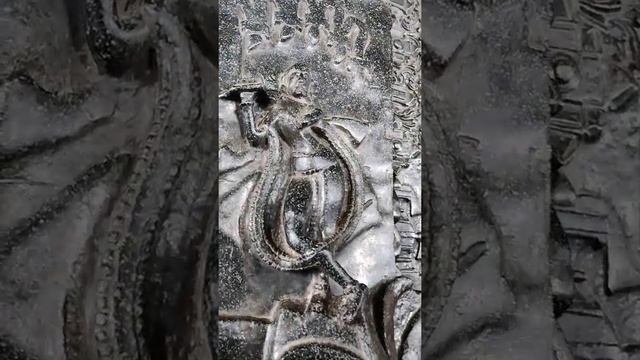just happens in Indian temples 😍... music from pillar... Ramappa temple... Warangal 🙇🙏 смотреть онлайн