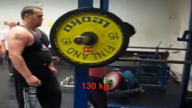 Strongwoman yoke training in to gym / www.voimaporras.foorumi.eu смотреть онлайн
