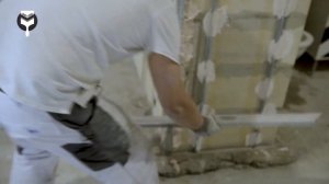 10. Штукатурка. Установка углового маячкового профиля.