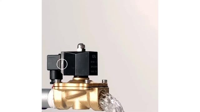 Electric solenoid valve-Look at its components and how they work with power. смотреть онлайн