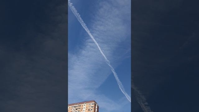 Химтрейлы в небе над Россией смотреть онлайн