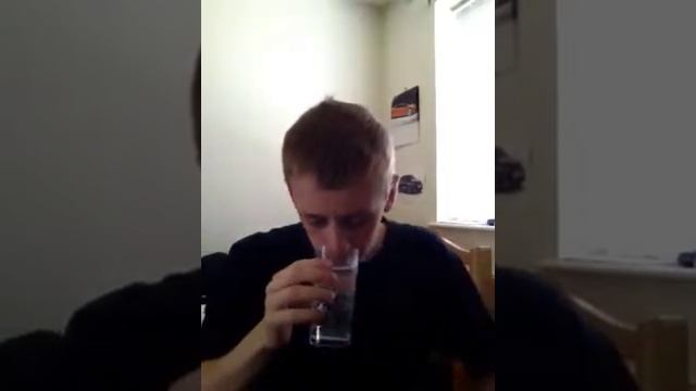Drink Review - Tesco; Sparkling Water: White Grape & Blackberry смотреть онлайн