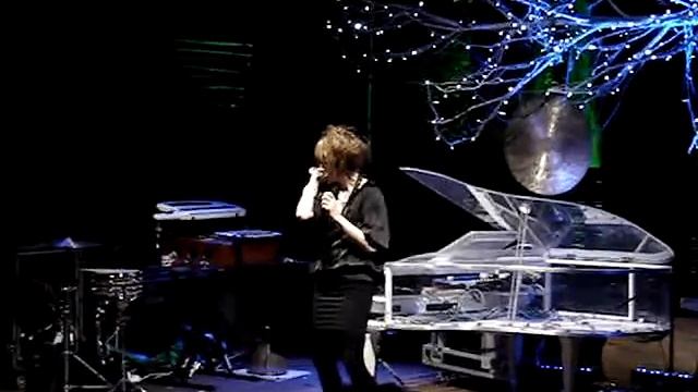 Imogen Heap Ellipse Tour - Grabouw: Mr. Microphones смотреть онлайн