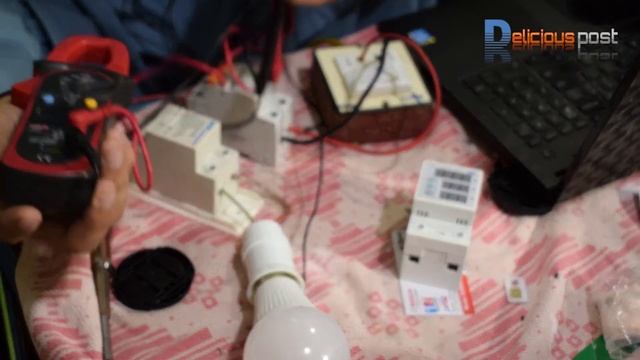 Voltage Protector device #voltage #voltageprotector #current #shocking #electricmeter смотреть онлайн