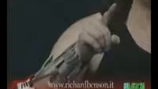 Richard Benson - messaggio per chi lo insulta nei concerti смотреть онлайн