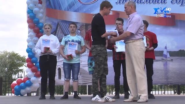 Концерт ко Дню России на площади у фонтана смотреть онлайн