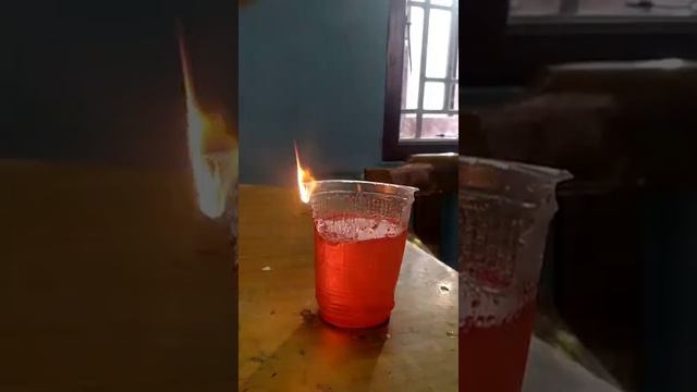 plastic glass experiment 🧪 смотреть онлайн