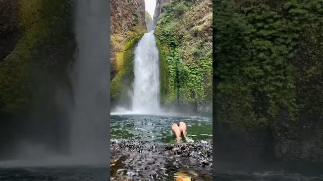 Why the outdoors makes me happy! #Plussize #Plussizetravel #Hiking #Wahclellafalls #Oregon #Portlan смотреть онлайн