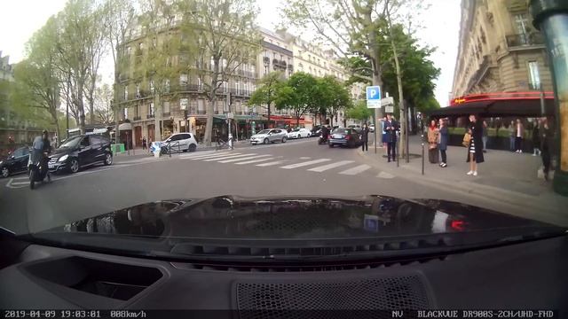 Blackvue DR900S 2CH Crash with Moto in Paris смотреть онлайн