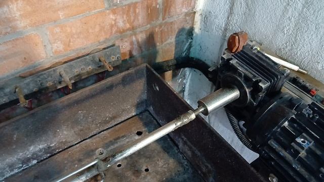 Вертел на мотор-редукторе. смотреть онлайн