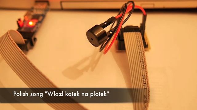 ATtiny13 - tone generator смотреть онлайн
