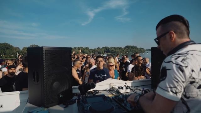 Jay Lumen live at Cruisin Boat Party 2021 Danube River смотреть онлайн