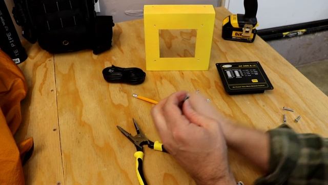 Off Grid Solar Remote Switch for GoPower 2000 watt inverter смотреть онлайн