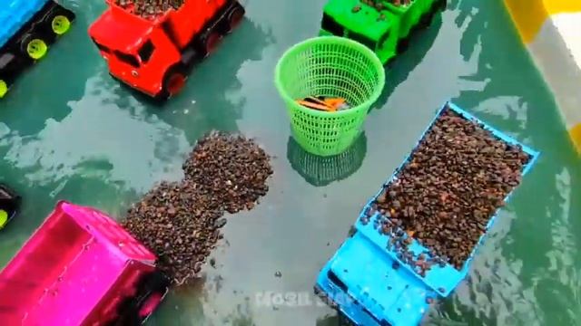 Truk Fuso 220Ps Hino 500 Tronton, Isuzu Giga Oleng Bermuatan Full Truk Engkel Rc Excavator Loader смотреть онлайн