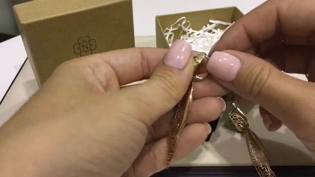 Серьги 094006 из красного золота 585 пробы с кварцем хризолит и фианитами смотреть онлайн