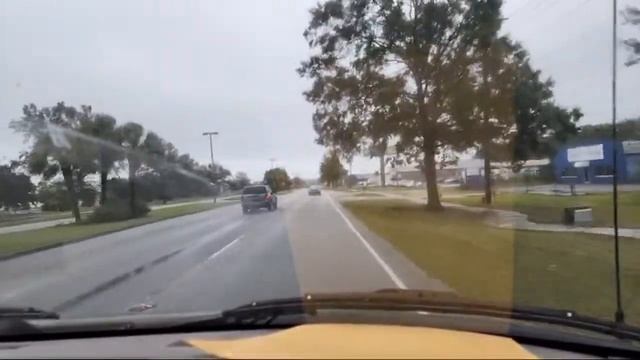 Едем в эпицентр Урагана! США смотреть онлайн