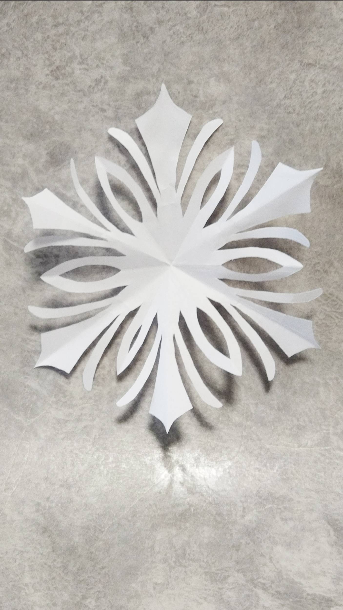 Снежинка из бумаги смотреть онлайн