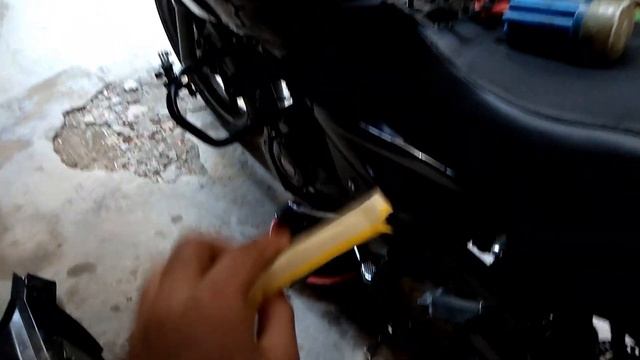 Pulsar 150 Engine oil change || Motul 5100 15W50 || Best Engine oil for Pulsar 150 смотреть онлайн