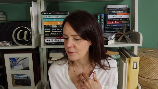 Book Outlet Unboxing | May Book Haul смотреть онлайн