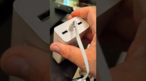 Original Xiaomi Power Bank 3 30000mAh 18W QC3.0 PD3.0 issue. Doesn't charge. Dead powerbank.