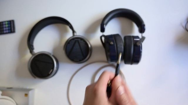 Single Ended and Balanced Audio Cables explained (ft. Audeze MM-100) смотреть онлайн
