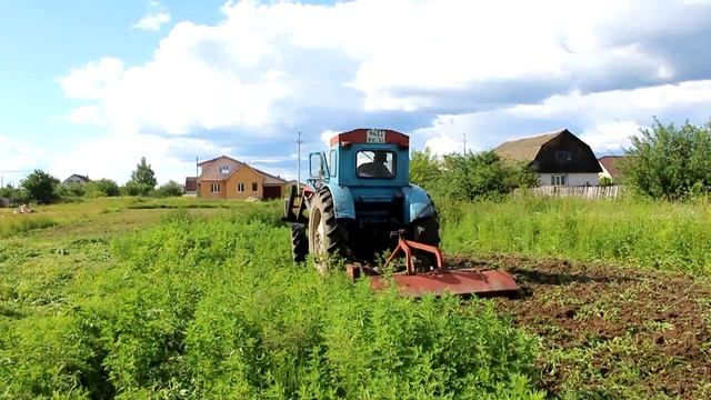 Фреза 2022 и Трактор Т-40. смотреть онлайн