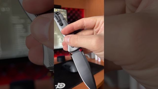 Benchmade Bugout m390 смотреть онлайн