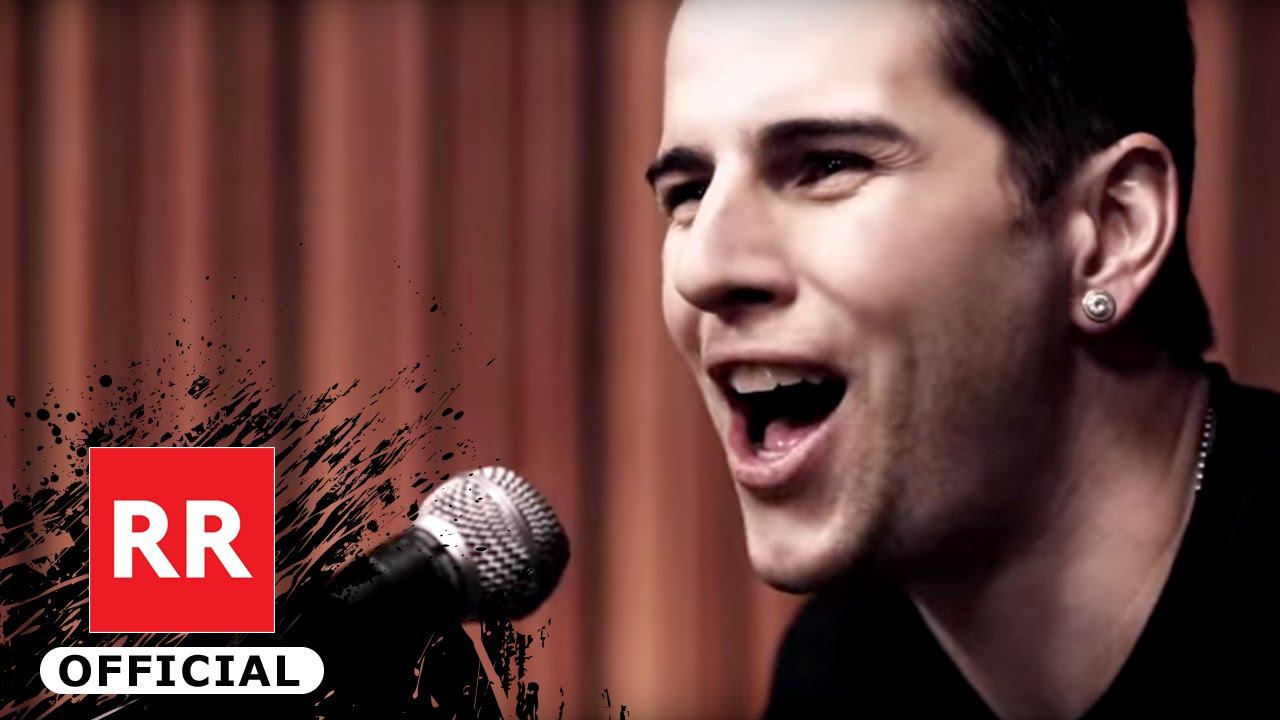 Avenged Sevenfold - So Far Away (Official Music Video) смотреть онлайн