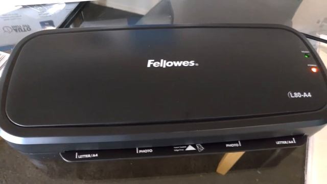 *UNBOXING* Fellowes L80 A4 LAMINATOR -GHG2NZ- смотреть онлайн