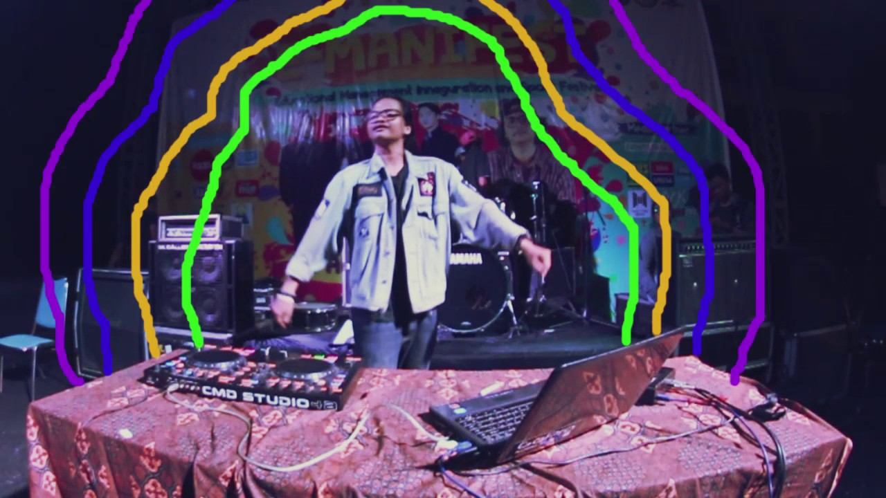 Malik&Thoyz on E-MANIFEST"COLOUR PARTY " STAGE смотреть онлайн