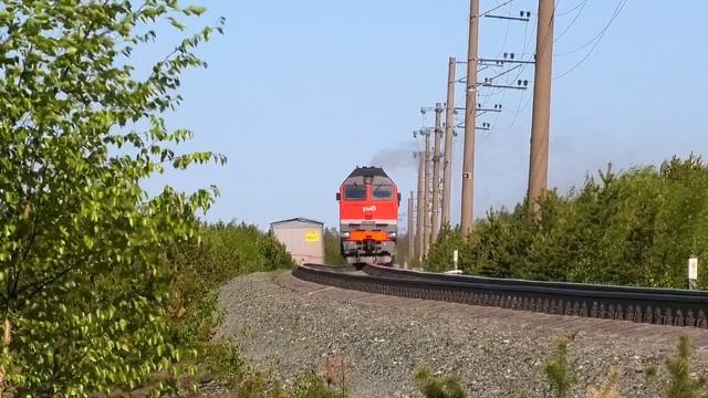 Природа севера и 2ТЭ116У-0250 с грузовым поездом смотреть онлайн
